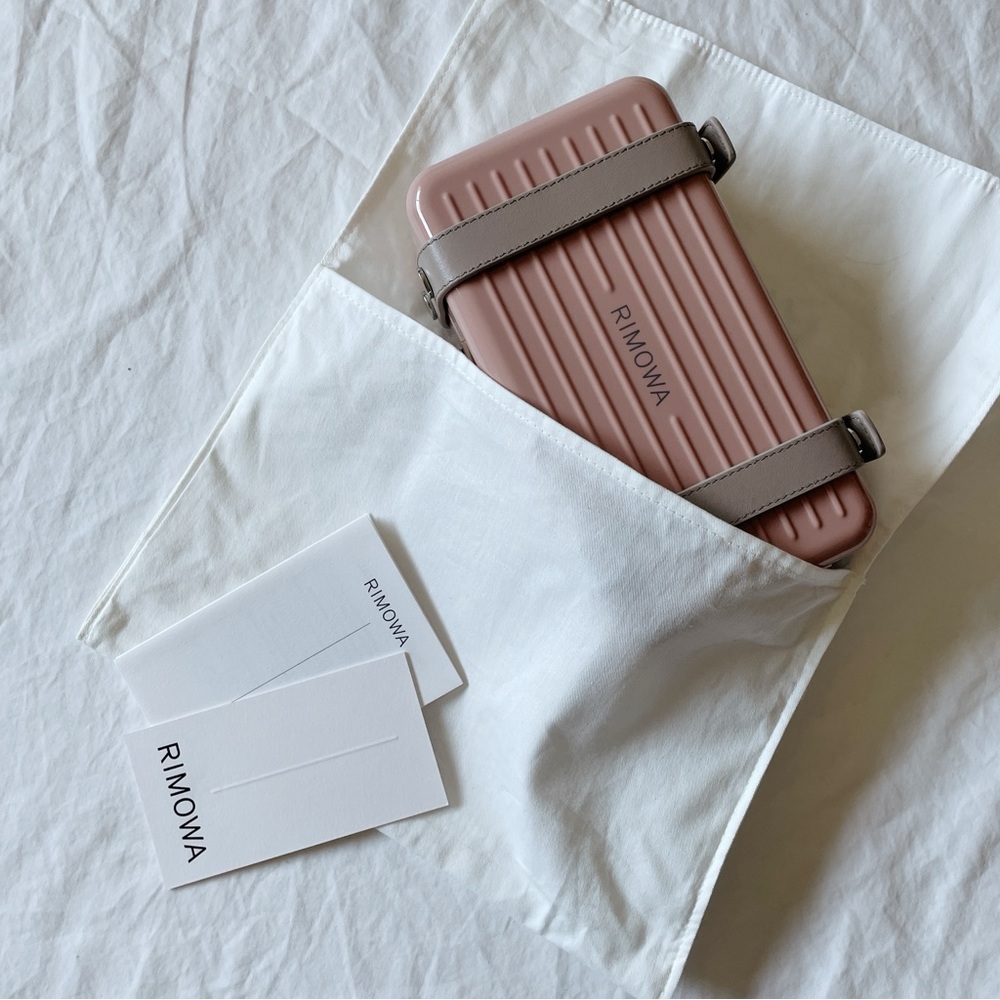 Rimowa Personal Poly Cross-Body Clutch in Desert Rose / Warm Grey